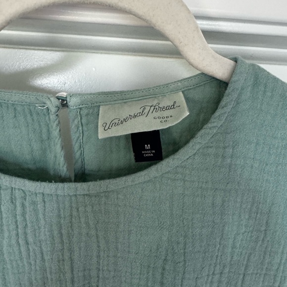 Universal Threads Dress - Picture 3 of 5